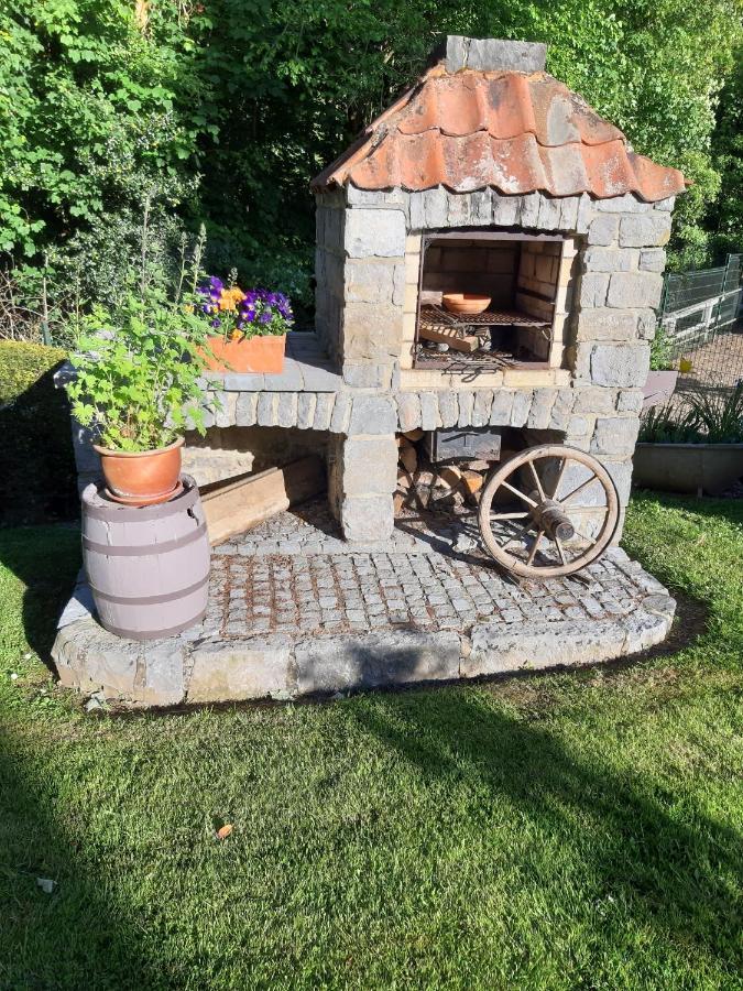 Chambres Chez Nanou Avec Petit Dejeuner Chimay Exterior photo